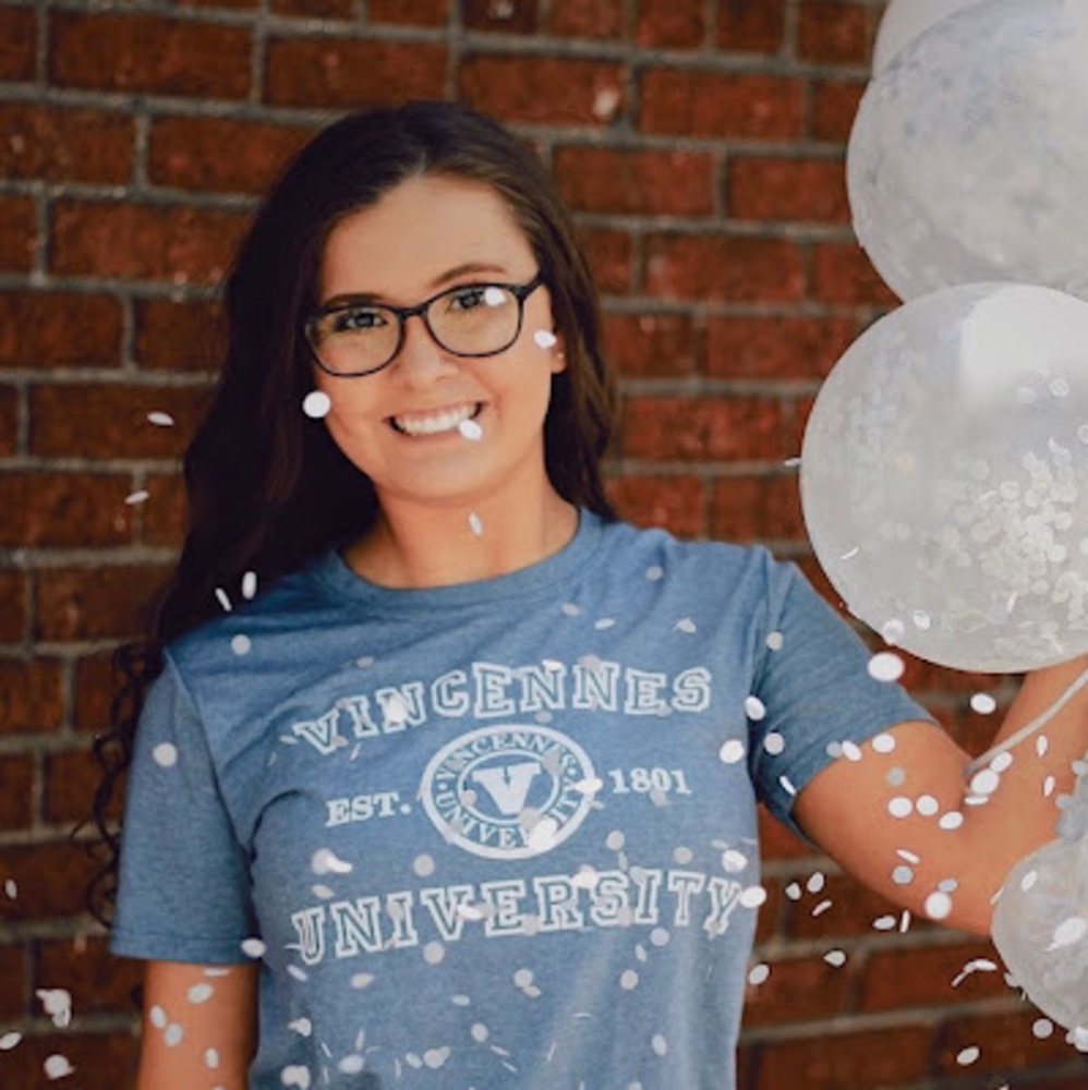 Meet your Posher, Elaina
